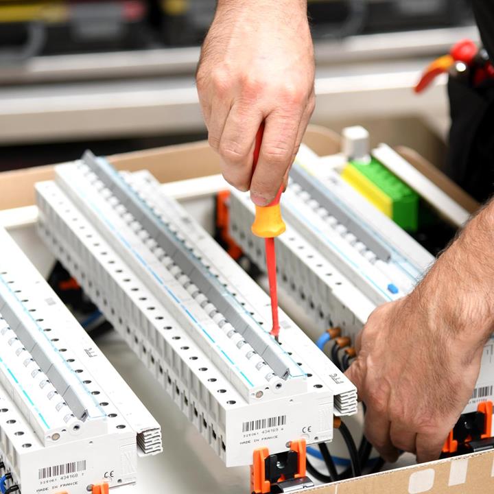 Elektroinstallationen - Leistungen